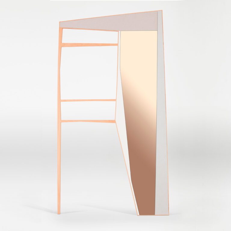 Ultra modern entryway wardrobe Phelie in white and gold, a unique design for contemporary interiors